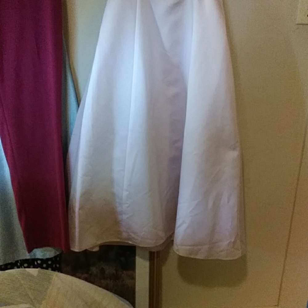 Dress - Picture 3 of 4